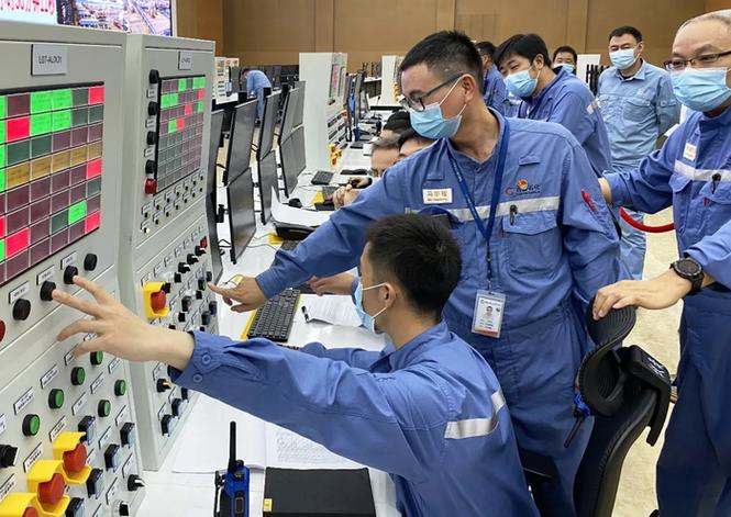 古雷炼化一体化项目环氧乙烷/乙二醇装置投料试车一次成功